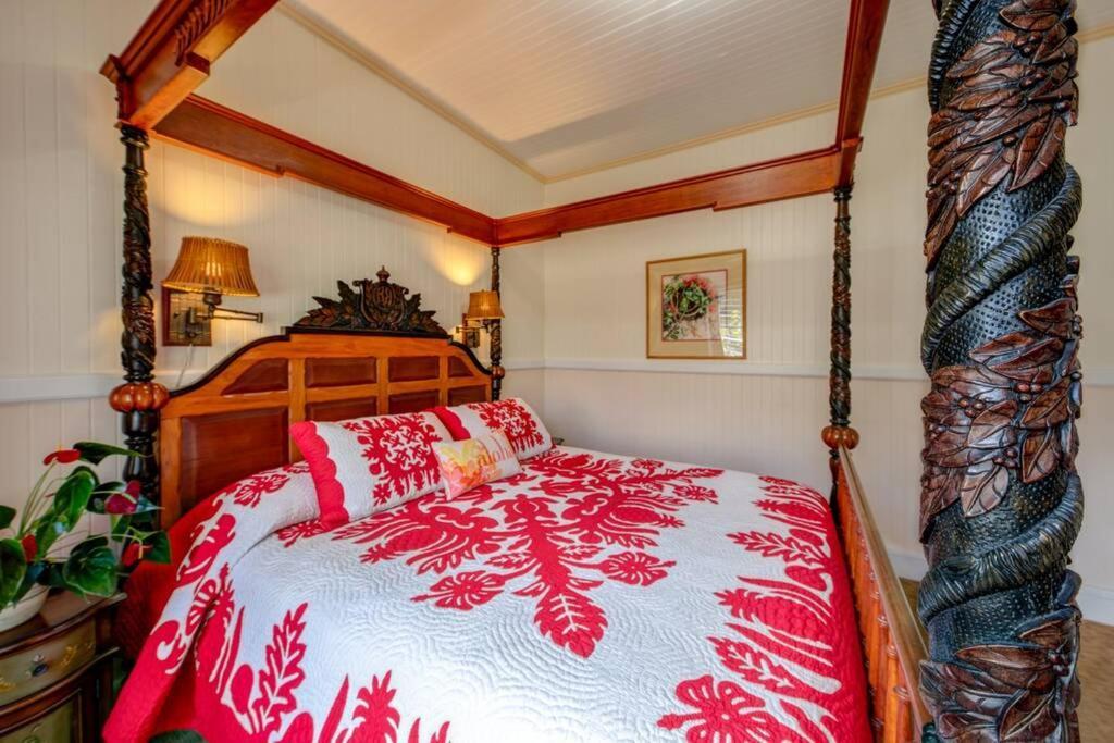 Ola'A House By Volcano Heritage Cottages Exterior photo